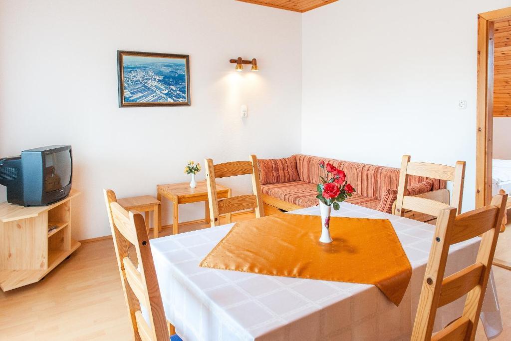 Alina Apartmanhaz Хевіз Номер фото